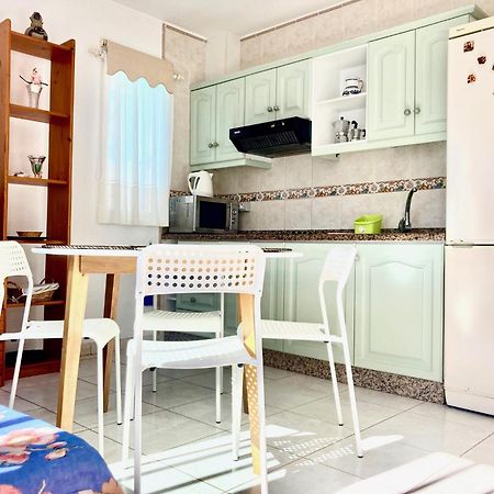 Apartamento En Primera Linea De Playa, Centrico, Tranquilo Playa de las Américas Eksteriør billede